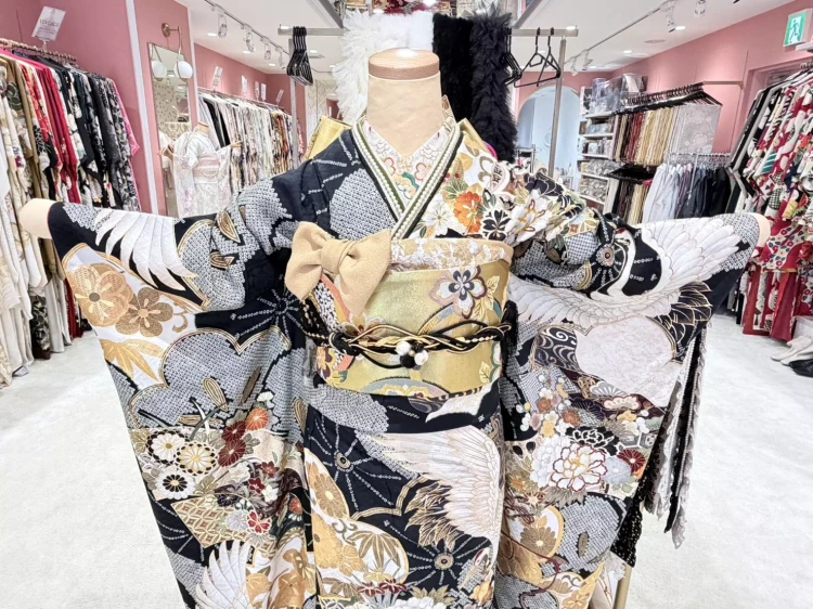 TAKAZEN姫路店　姫路市　成人式　卒業式　袴　振袖　イマドキ振袖　キラキラ　モード　青黒　ギャル