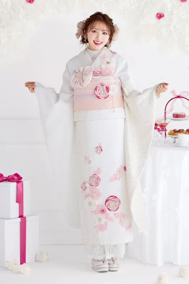 TAKAZEN姫路店　姫路市　成人式　卒業式　袴　振袖　イマドキ振袖　キラキラ　モード　青黒　ギャル