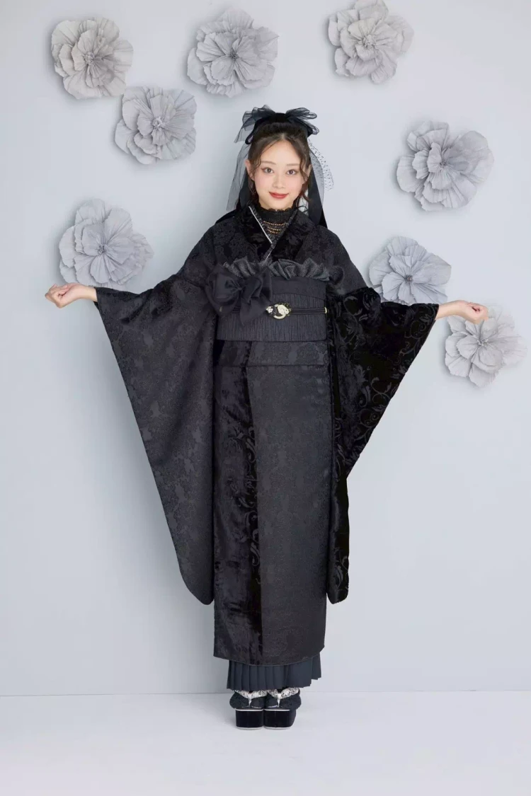 TAKAZEN姫路店　姫路市　成人式　卒業式　袴　振袖　イマドキ振袖　キラキラ　モード　青黒　ギャル