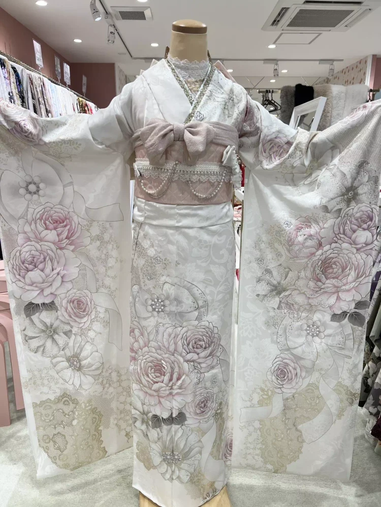 TAKAZEN姫路店　姫路市　成人式　卒業式　袴　振袖　イマドキ振袖　キラキラ　モード　青黒　ギャル