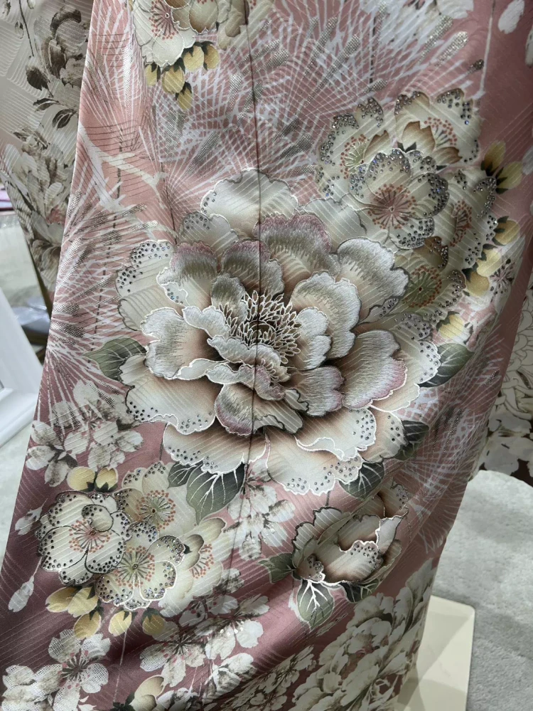 TAKAZEN姫路店　姫路市　成人式　卒業式　袴　振袖　イマドキ振袖　キラキラ　モード　青黒　ギャル