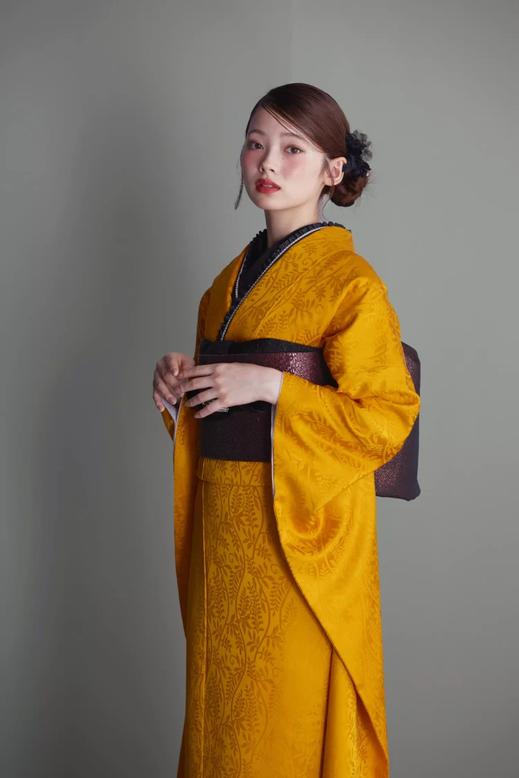 TAKAZEN姫路店　姫路市　成人式　振袖　ヴィンテージ　アンティーク　トレンド