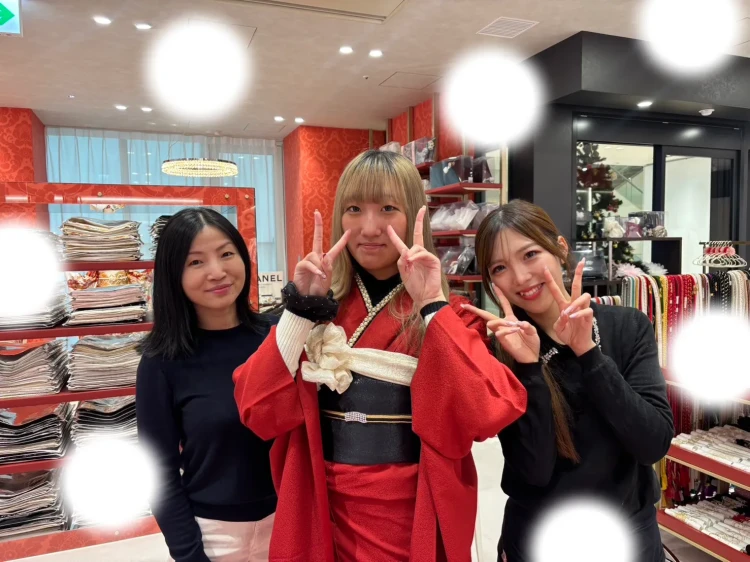 成人式　前撮り　梅田　振袖レンタル　赤　無地　かわいい