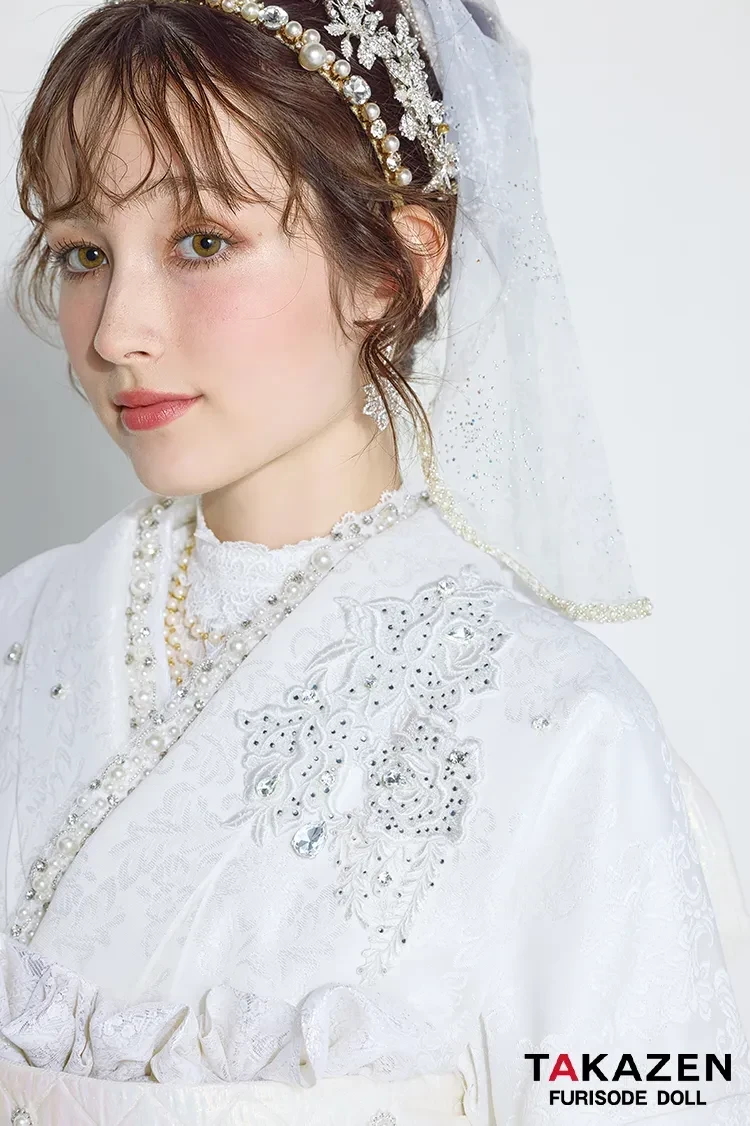 振袖レンタル　東京　表参道　かわいい　おしゃれ　ピンク　かわいい　被りたくない　きらきら　白　ドレス振袖