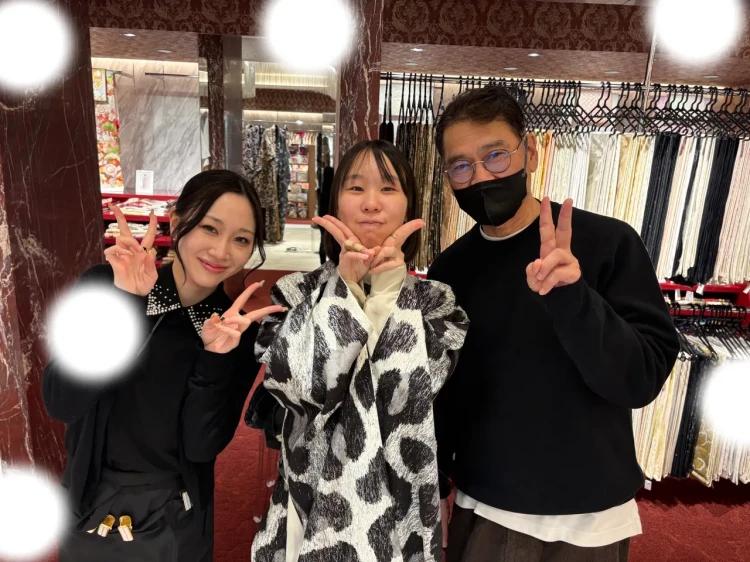 振袖レンタル　東京　表参道　かわいい　おしゃれ　個性派　かわいい　かっこいい　くすみ　イマドキ　被りたくない　ヒョウ柄　珍しい　黒