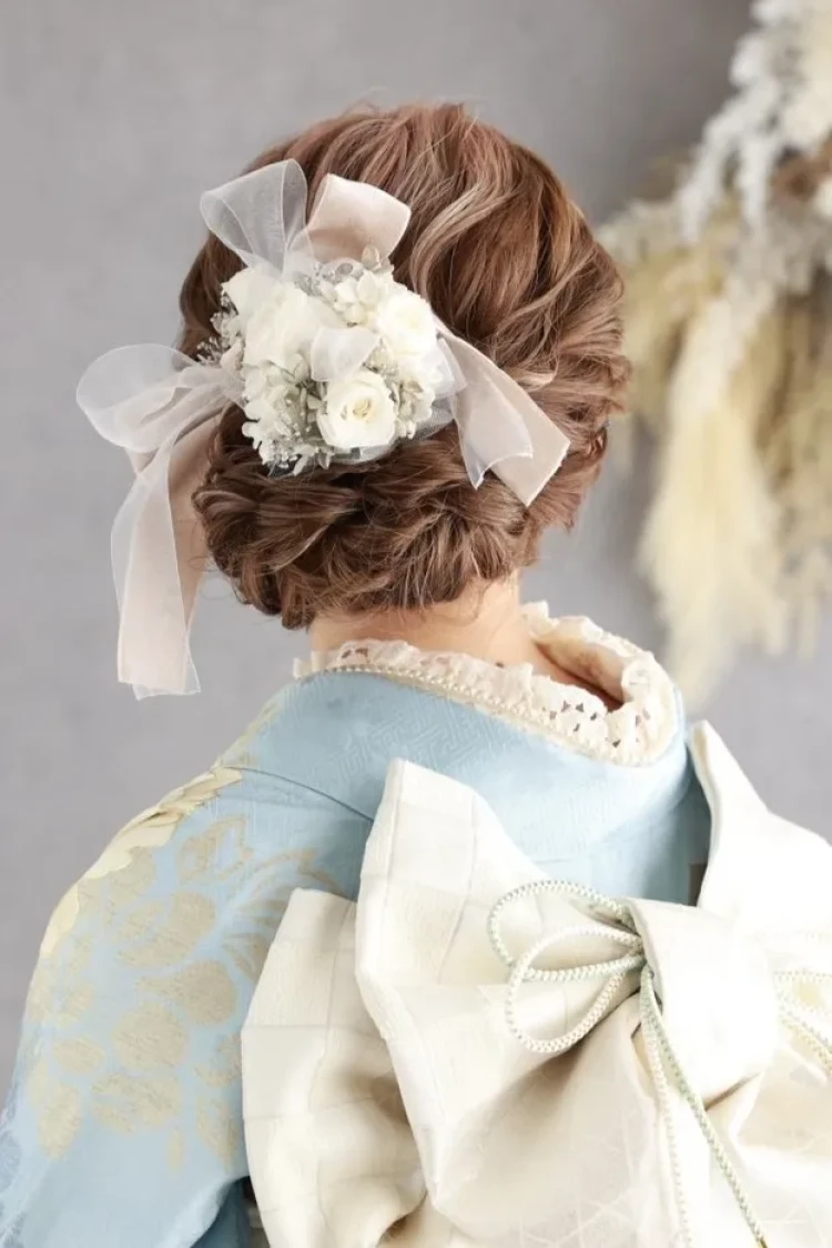 まとめ髪 かわいい 編み込み 振袖 ヘアアレンジ リボン