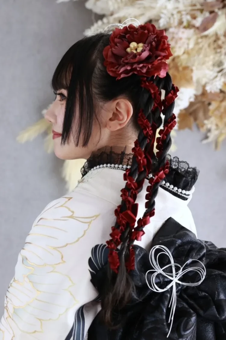 振袖 レンタル 奈良 かわいい ヘアアレンジ 赤 リボン ヘアアレンジ かわいい 編み込み 編み下ろし リボン