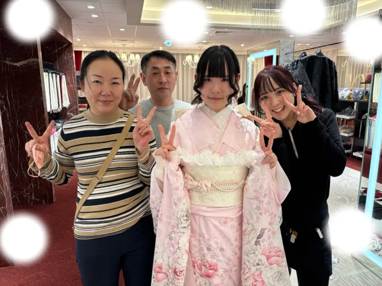 振袖レンタル　東京　表参道　かわいい　おしゃれ　個性派　かわいい　イマドキ　被りたくない　ピンク