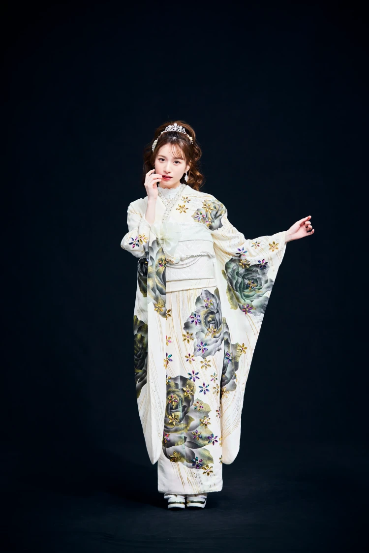 成人式振袖レンタルヘップバーン　キラキラビジュー付き振袖　高級