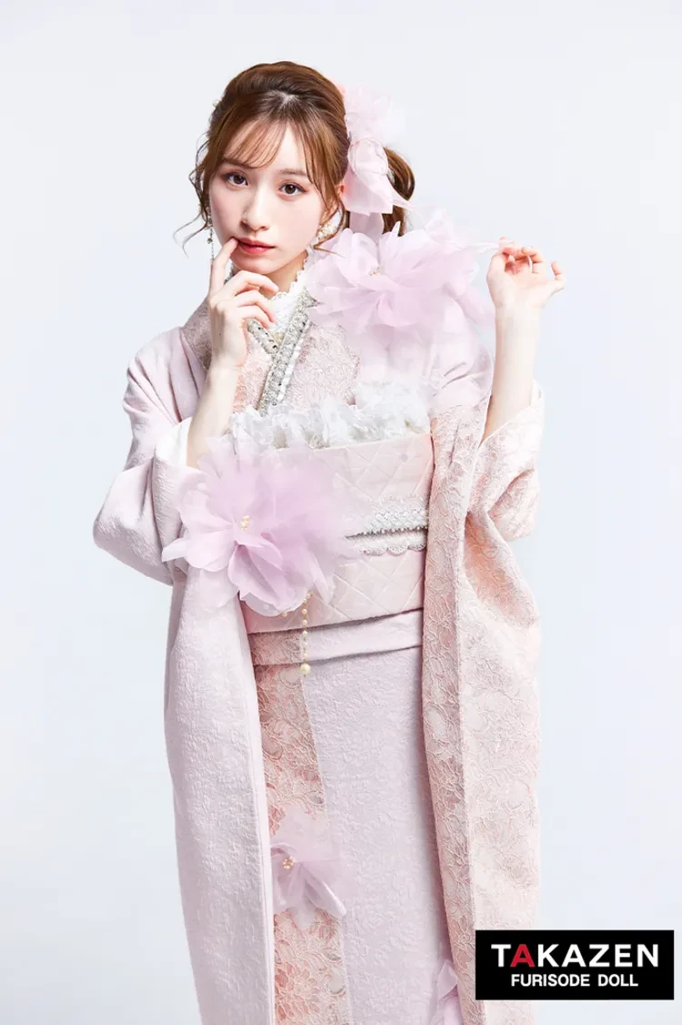 TAKAZENのレンタル振袖 ヘップバーンchouchou　ピンク　かわいい　シフォンのお花付き/レース　異素材　人とかぶらない　おしゃれ　姫ギャル　白宮みずほ【通販可】27017