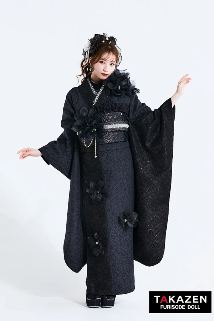 TAKAZENのレンタル振袖 ヘップバーンchouchou　黒/オールブラック　かわいい　シフォンのお花付き/レース　異素材　人とかぶらない　エレガント　地雷系　白宮みずほ【通販可】27019