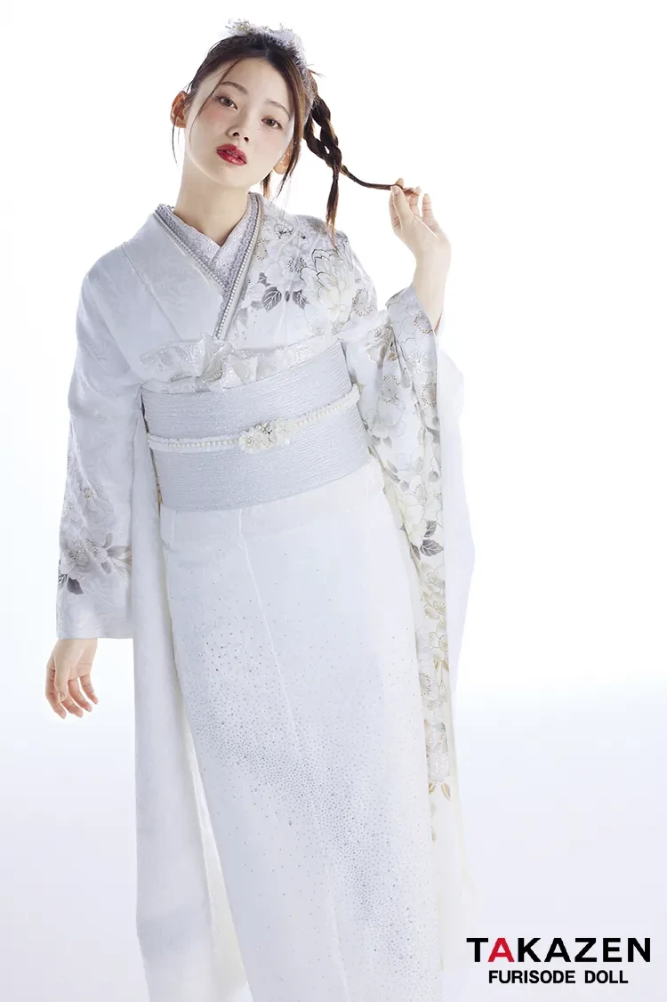 成人式振袖レンタル　シンプル　ヴィンテージ系　白