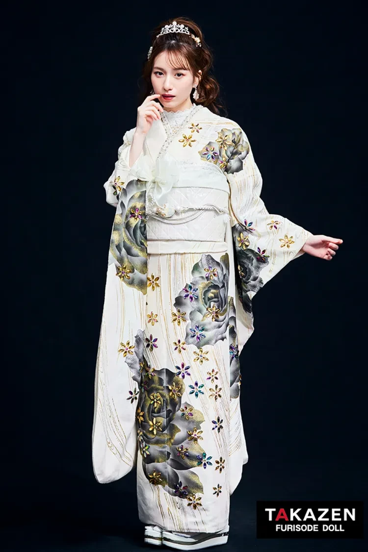 TAKAZENのレンタル振袖 プレミアムヘップバーン　白/オーロラ　ビジュー付き　高級　エレガント　洋風　ゴージャス　白宮みずほ【通販可】31009