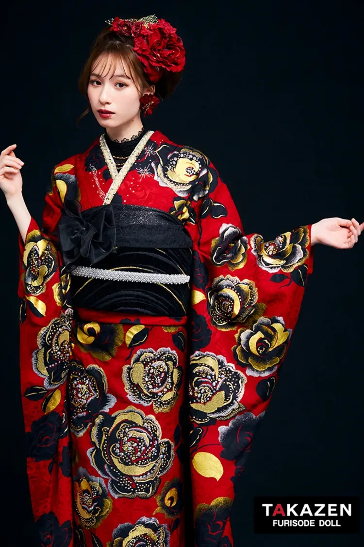 TAKAZENのレンタル振袖 プレミアムヘップバーンローズ　赤/金/ゴールド　キラキラビジュー付き　高級　ゴージャス　目立つ　強め振袖　白宮みずほ【通販可】32028