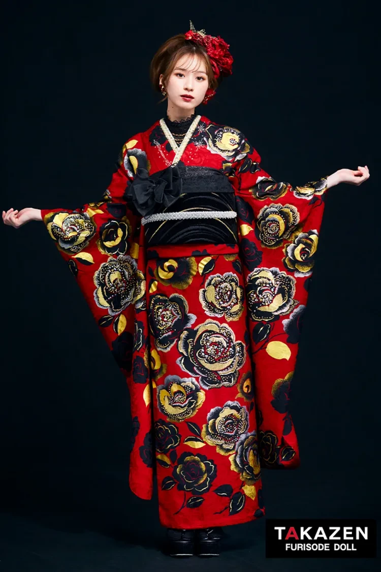 TAKAZENのレンタル振袖 プレミアムヘップバーンローズ　赤/金/ゴールド　キラキラビジュー付き　高級　ゴージャス　目立つ　強め振袖　白宮みずほ【通販可】32028