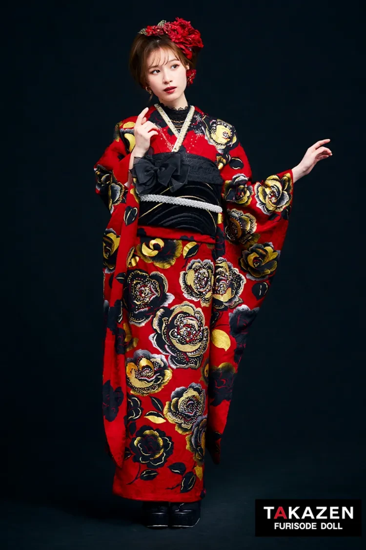 TAKAZENのレンタル振袖 プレミアムヘップバーンローズ　赤/金/ゴールド　キラキラビジュー付き　高級　ゴージャス　目立つ　強め振袖　白宮みずほ【通販可】32028