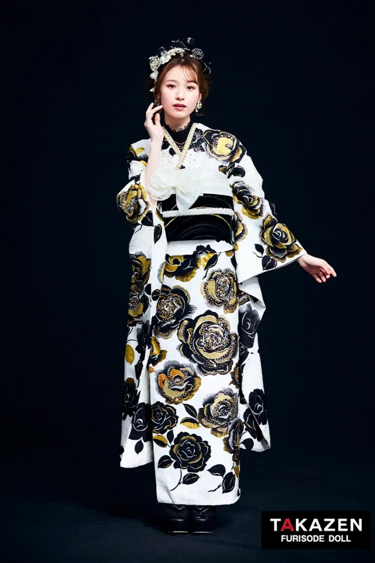 TAKAZENのレンタル振袖 プレミアムヘップバーンローズ　紫/金/ゴールド　キラキラビジュー付き　高級　派手　目立つ　ゴージャス　セレブ　白宮みずほ【通販可】32030