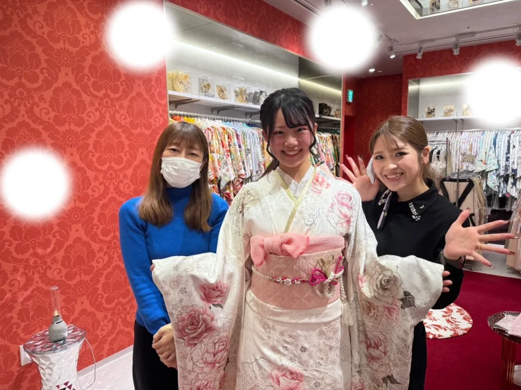 【TAKAZEN大阪梅田本店】♡4日　大阪梅田でピンクのコスメカラーお振袖姫ちゃん♡