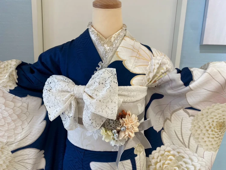 成人式 振袖レンタル 大阪 堺 古典 王道 紺 白 安カワ