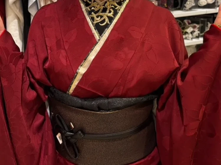 成人式　振袖レンタル　堺　くすみカラー　シンプル　えんじ