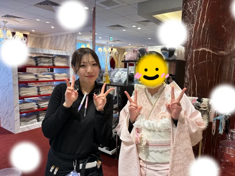 振袖レンタル　東京　表参道　かわいい　おしゃれ　個性派　かわいい　ミニョン　ピンク　立体花　　イマドキ　被りたくない