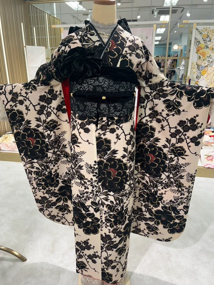 振袖レンタル　成人式　なんば　心斎橋　天王寺　大阪　人気くすみカラーのお振袖TAKAZEN心斎橋店キラキラ