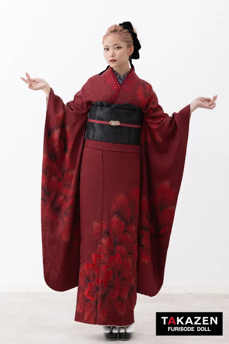 TAKAZENのレンタル振袖 ヴィンテージスタイル　赤　大柄　シンプル　かっこいい　大人っぽい　クール　ラインストーン付き【通販可】K1311