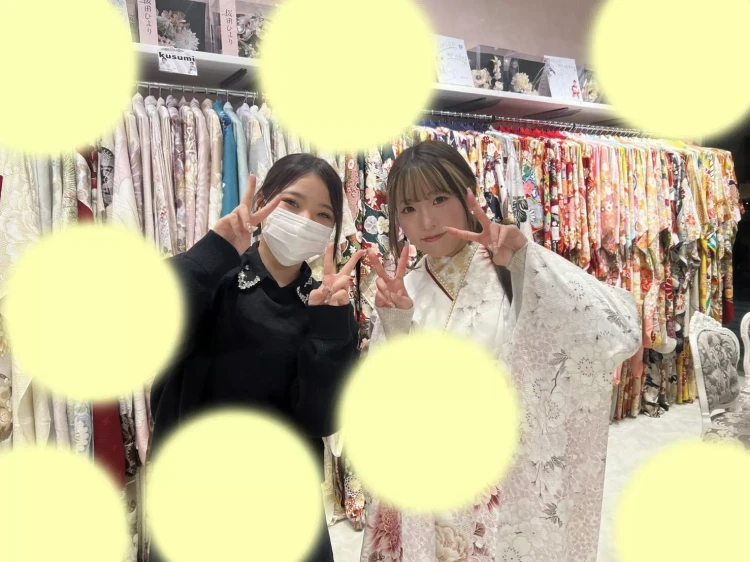 【TAKAZEN神戸旧居留地店】♡3日 TAKAZENオリジナル配色のイマドキくすみカラーのお振袖の可愛い姫ちゃん♡