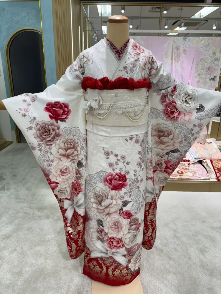 振袖レンタル　成人式　なんば　心斎橋　天王寺　大阪　人気　ヘップバーン　赤　白　薔薇　キラキラ