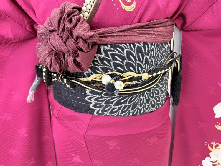 TAKAZEN姫路店　成人式　振袖　ヴィンテージ　ワインレッド　大人っぽい　おしゃれ　上品