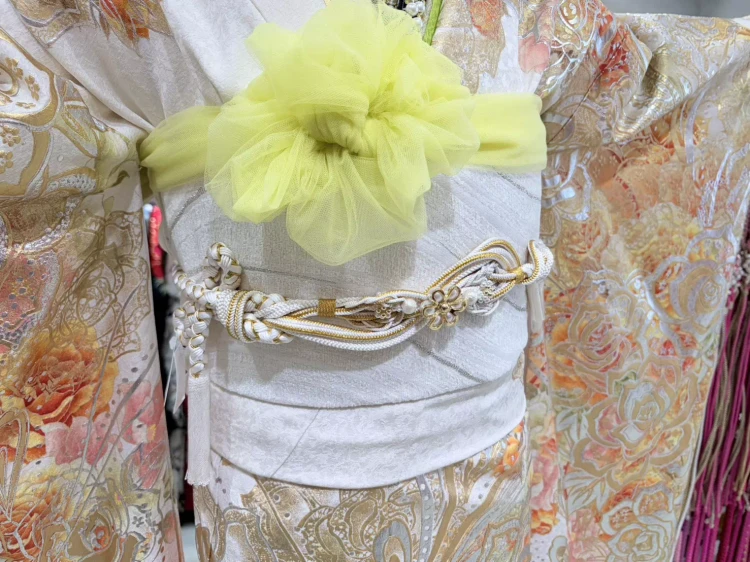 TAKAZEＮ姫路店　成人式　振袖　MODE　キラキラ　豪華　春　黄色