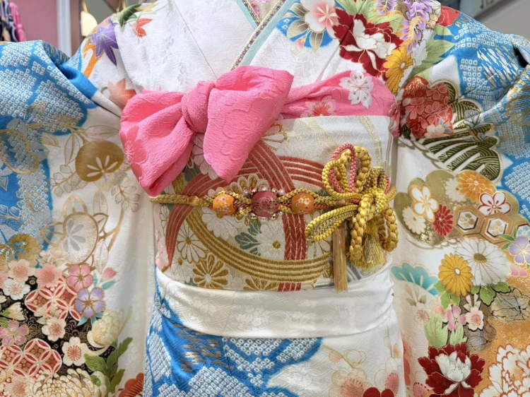 TAKAZEN姫路店　成人式　振袖　古典　水色　かわいい　華やか