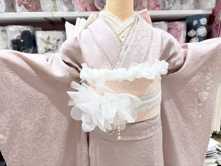 TAKAZEN姫路店　姫路市　振袖　成人式　くすみピンク　かわいい　女の子らしい　おしゃれ