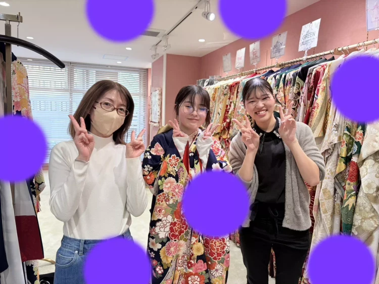 TAKAZEN姫路店　姫路市　成人式　卒業式　袴　振袖　イマドキ振袖　キラキラ　モード　青黒　ギャル