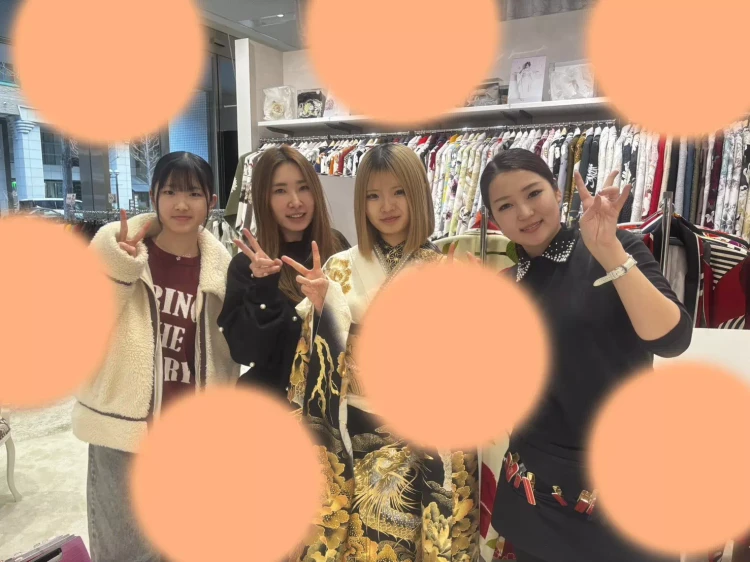 TAKAZEN神戸旧居留地店 香川振袖 カワイイ イマドキ 渋い キラキラ 龍振袖 成人式 振袖レンタル ギャル カワイイ カッコイイ