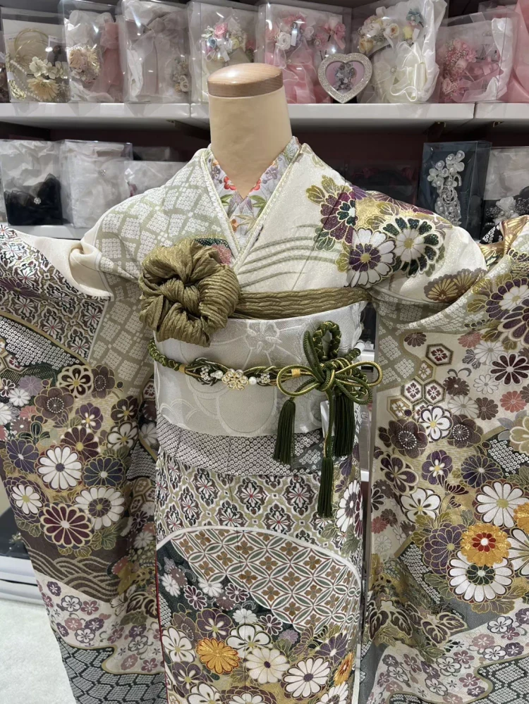 TAKAZEN姫路店　振袖　成人式　桂由美　高級振袖　豪華振袖