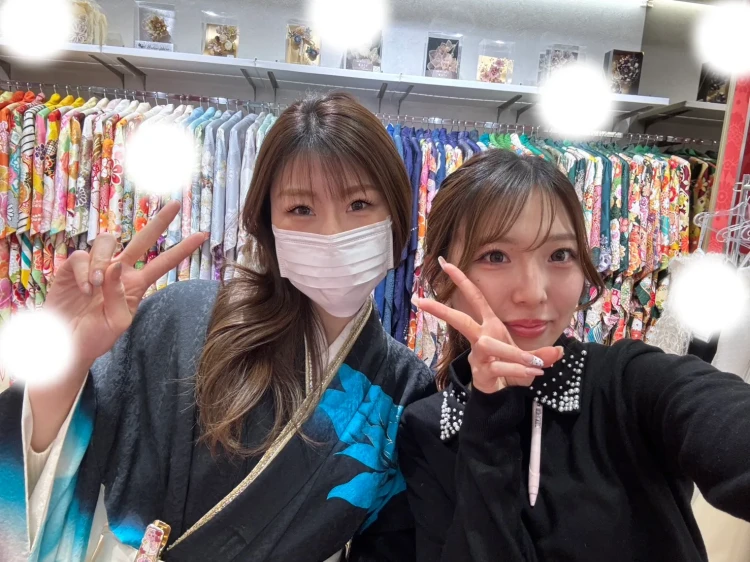 【大阪梅田本店】♡14日 大阪梅田で青色と黒色の袴姫ちゃん♡