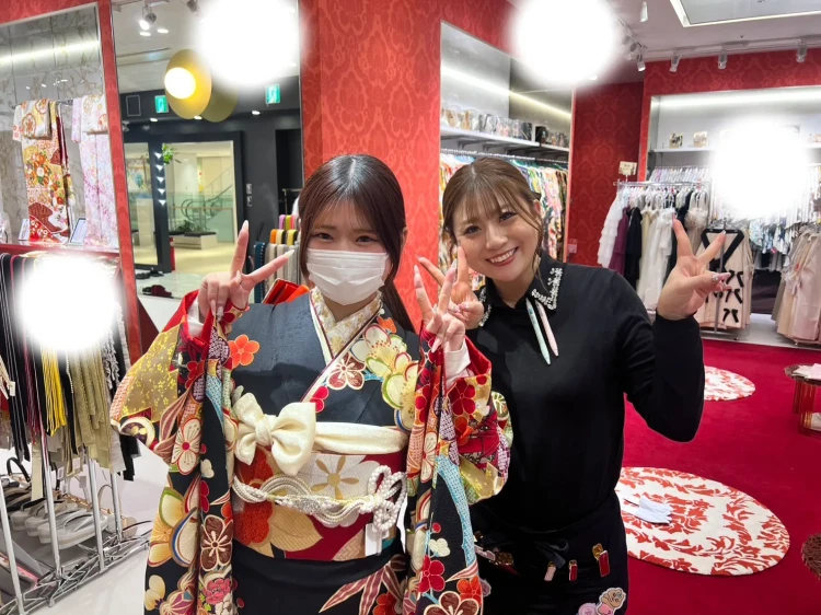 成人式　振袖レンタル　梅田　かわいい　黒色　華やかな