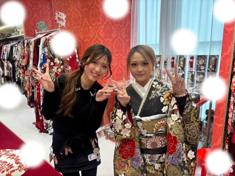 成人式　前撮り　梅田　振袖レンタル　袴レンタル　家族写真　前撮り撮影会　大阪　人気　黒　かっこいい　キラキラ