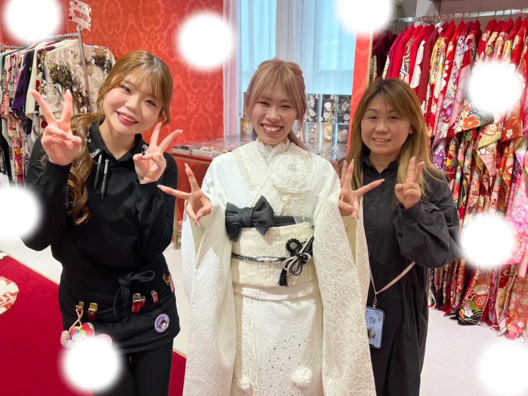 【TAKAZEN大阪梅田本店】♡21日　大阪梅田でヘップバーンの白色新作お振袖姫ちゃん♡