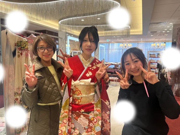 振袖レンタル　東京　表参道　かわいい　おしゃれ　個性派　かわいい　古典柄　被りたくない