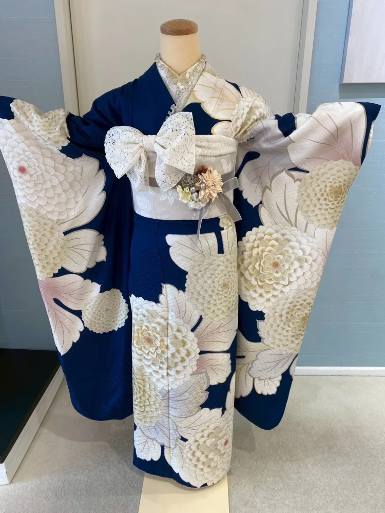 成人式 振袖レンタル 大阪 堺 古典 王道 紺 白 安カワ