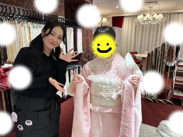 振袖レンタル　東京　表参道　かわいい　おしゃれ　個性派　かわいい　ピンク　もこもこ　被りたくない