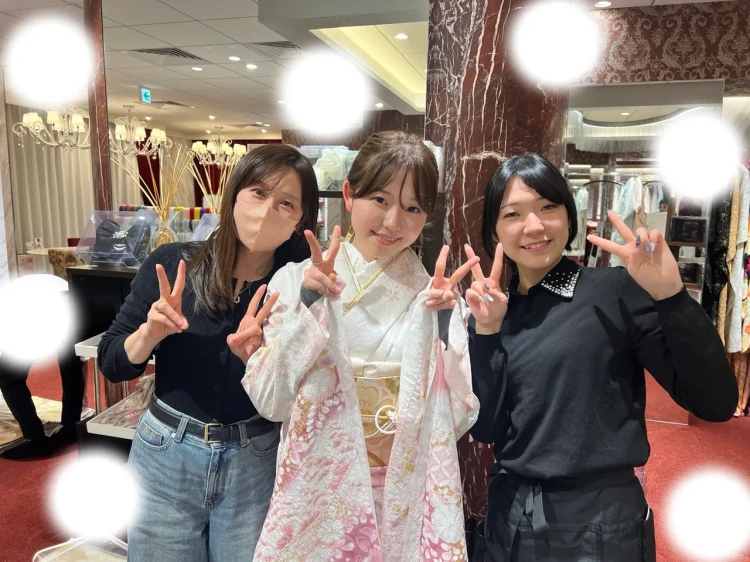 振袖レンタル　東京　表参道　かわいい　おしゃれ　個性派　かわいい　プレミアム古典　イマドキ　被りたくない