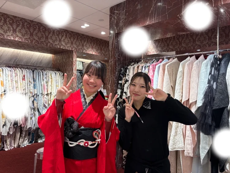 振袖レンタル　東京　表参道　かわいい　おしゃれ　振袖　成人式　赤　無地　かっこいい　きれいめ　シンプル