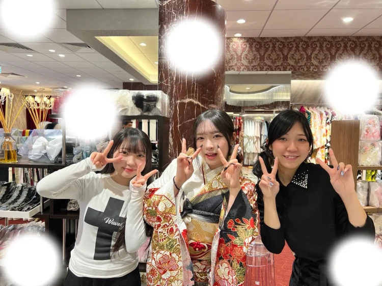 振袖レンタル　東京　表参道　かわいい　おしゃれ　個性派　かわいい　かっこいい　くすみ　イマドキ　被りたくない