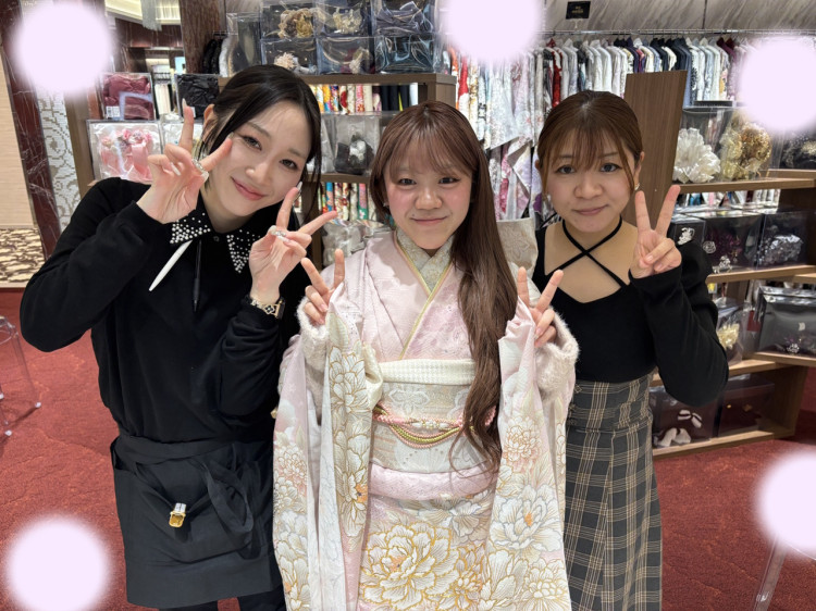 振袖レンタル　東京　表参道　かわいい　おしゃれ　個性派　かわいい　かっこいい　くすみ　イマドキ　被りたくない