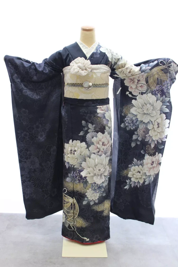 TAKAZEN姫路店　姫路市　成人式　卒業式　袴　振袖　イマドキ振袖　キラキラ　古典柄　正統派古典　くすみカラー