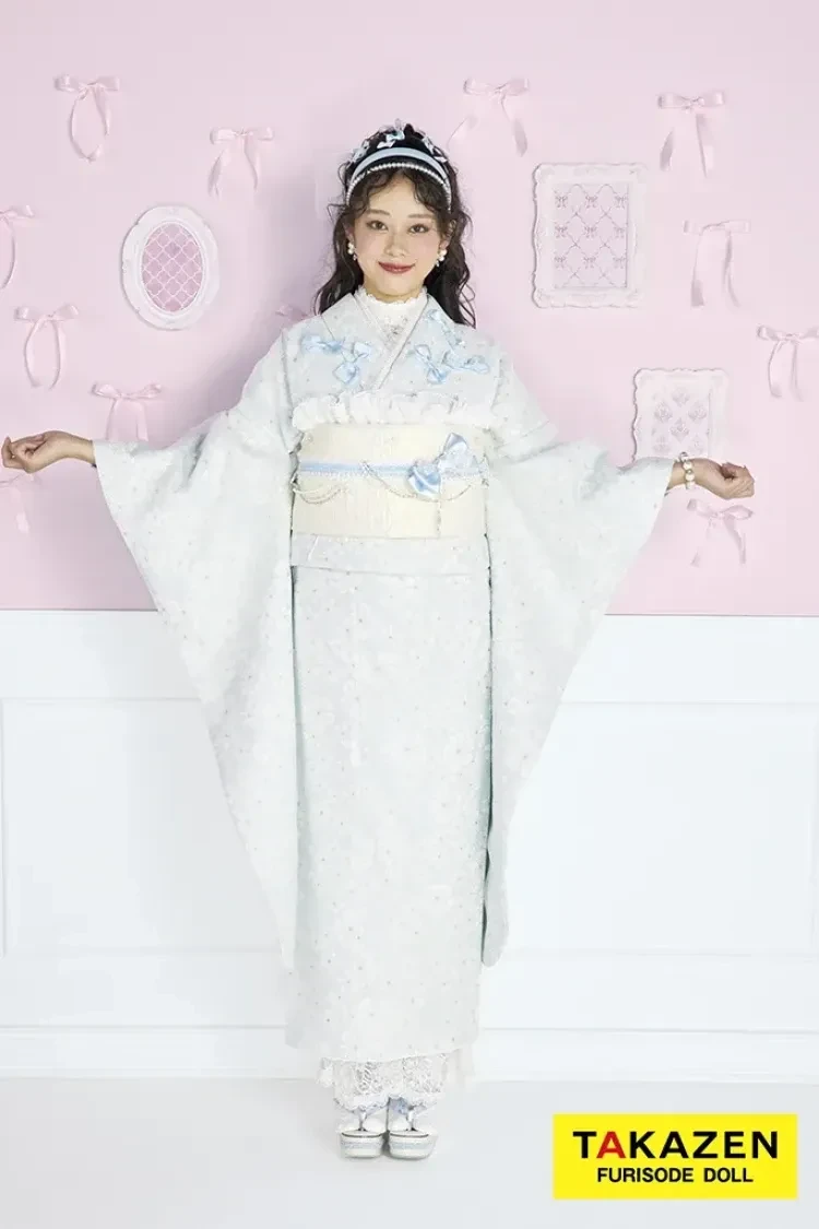 振袖　レンタル　前撮り　撮影会　可愛い　おしゃれ　かっこいい　イマドキ　くすみ　レトロ　安い　橿原　奈良　最新作ヘップバーンキュート　水色　リボン付き　オーガンジー/レース　一番かわいい　ラブリー　レースインナー　洋風　姫系　佐藤不二子【通販可】27014