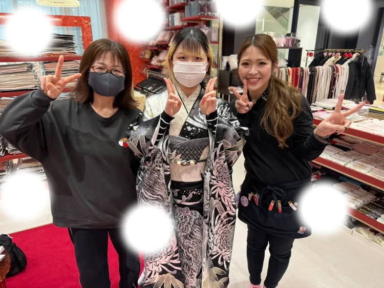【TAKAZEN大阪梅田本店】♡11日　大阪梅田で虎柄のキラキラお振袖姫ちゃん♡
